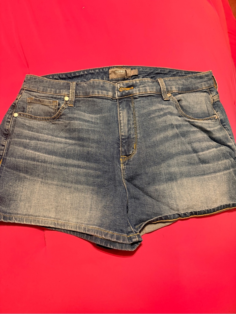 torrid Light Wash High-Rise Jean Shorts
